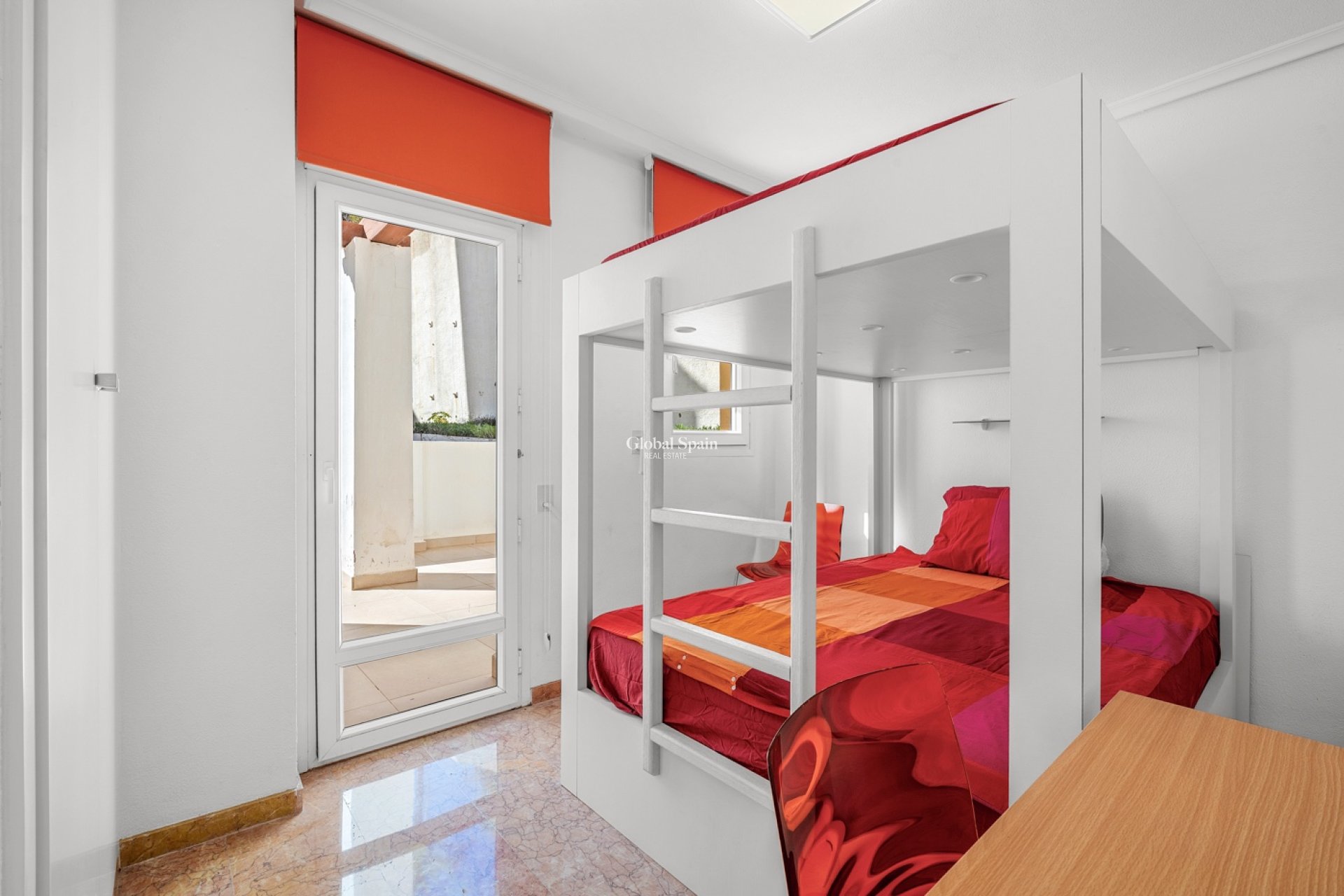 Wederverkoop - APPARTEMENT -
ALTEA - Costa Blanca