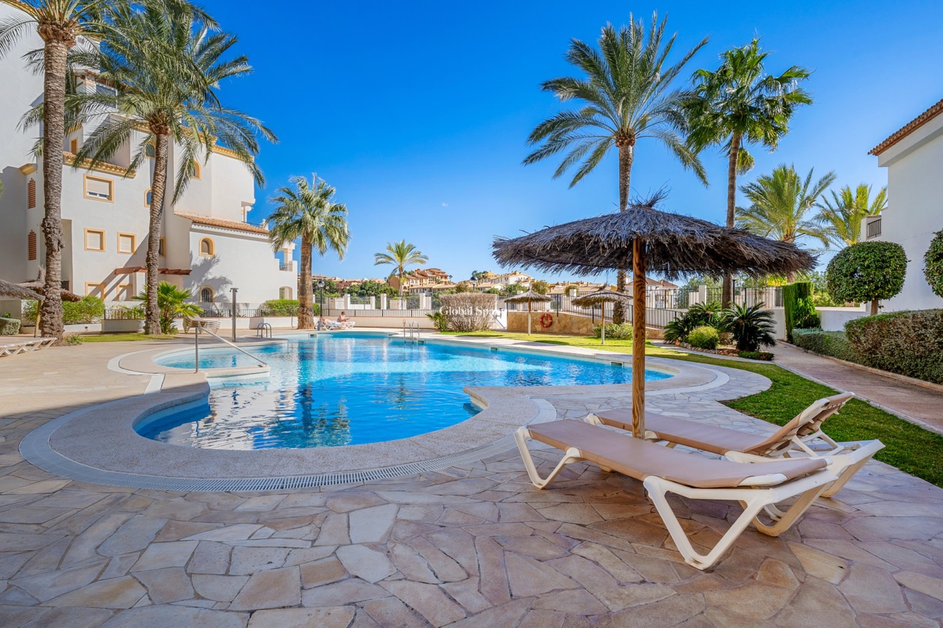 Wederverkoop - APPARTEMENT -
ALTEA - Costa Blanca