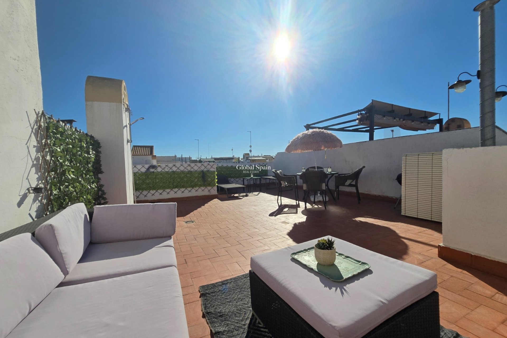 Wederverkoop - Appartement - Appartement op de bovenste verdieping -
TORREVIEJA - El limonar