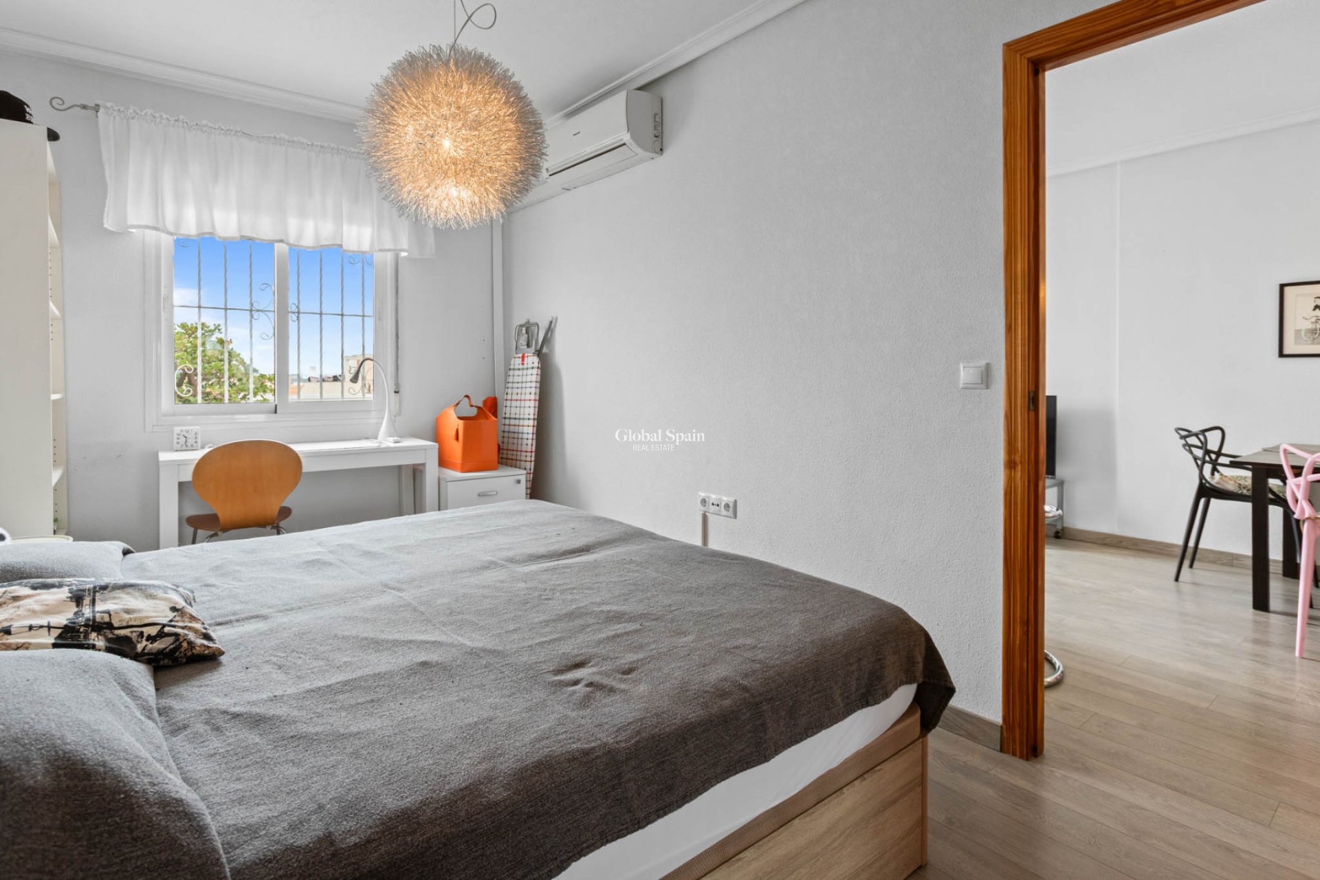 Wederverkoop - Appartement - Appartement op de bovenste verdieping -
TORREVIEJA - Torrevieja