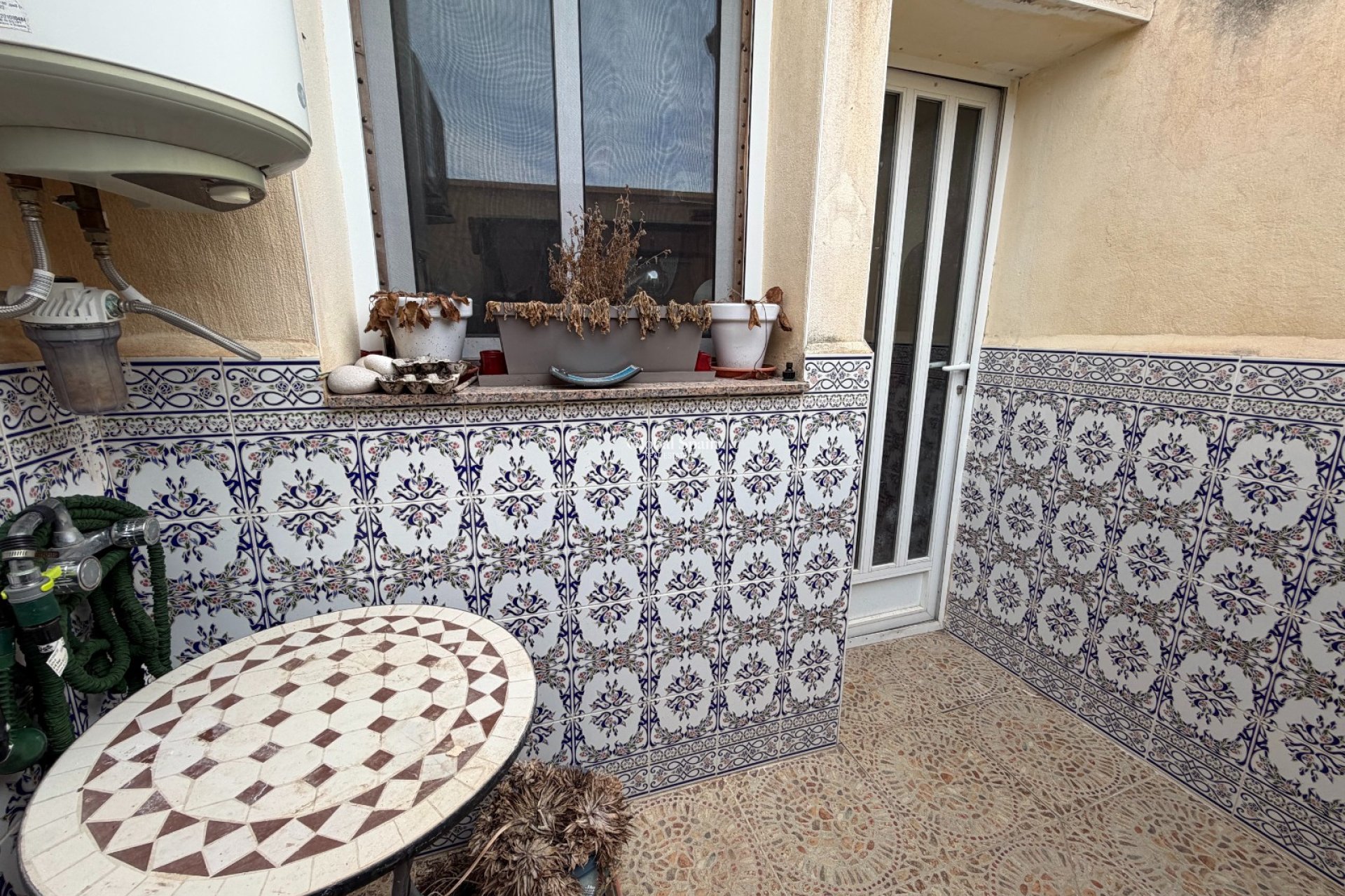 Wederverkoop - APPARTEMENT -
BENEJÚZAR - Inland