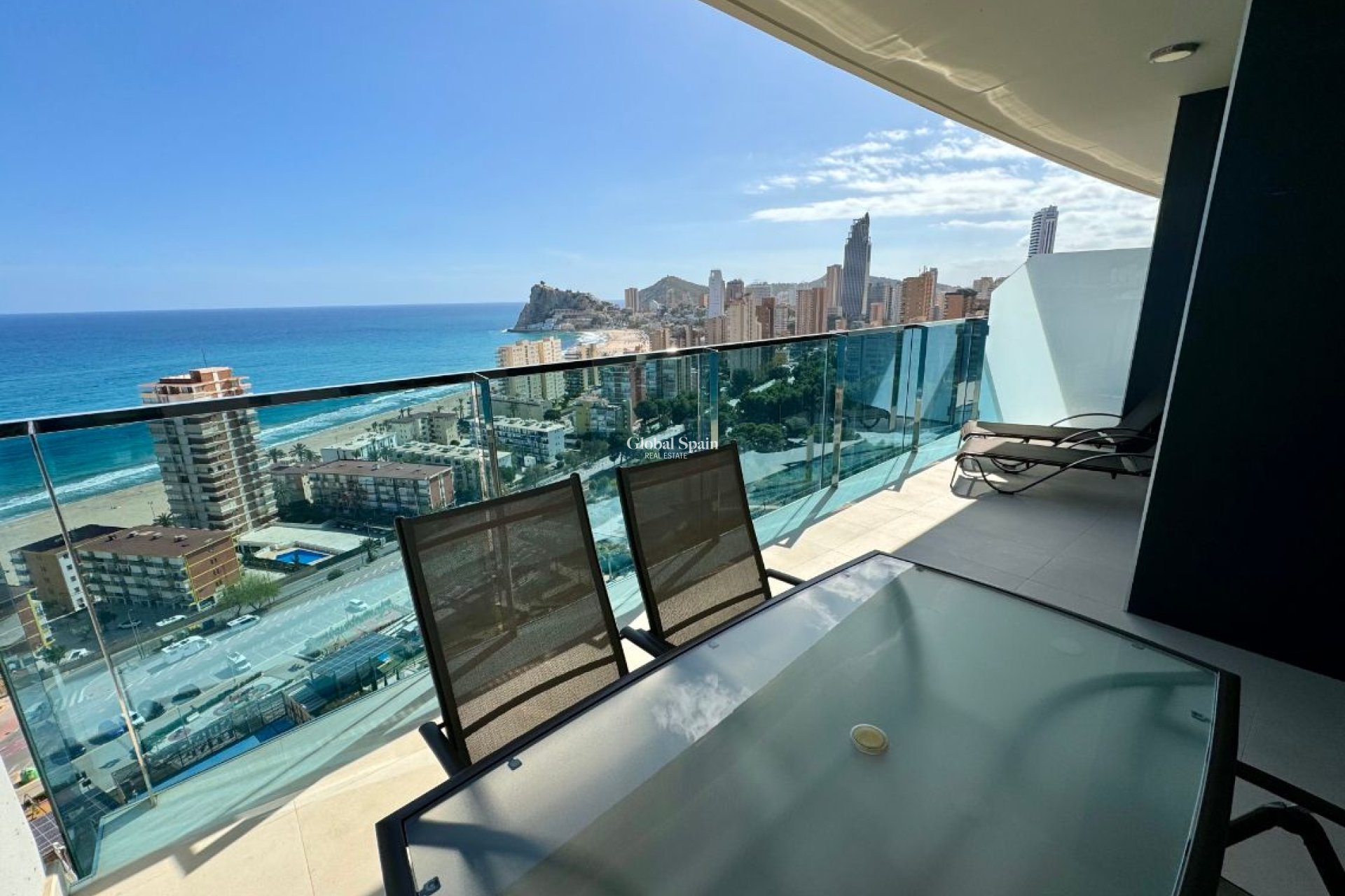 Wederverkoop - APPARTEMENT -
BENIDORM - Costa Blanca