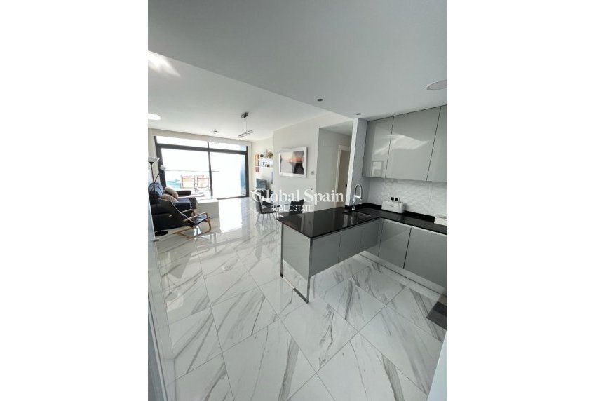 Wederverkoop - APPARTEMENT -
BENIDORM - Costa Blanca