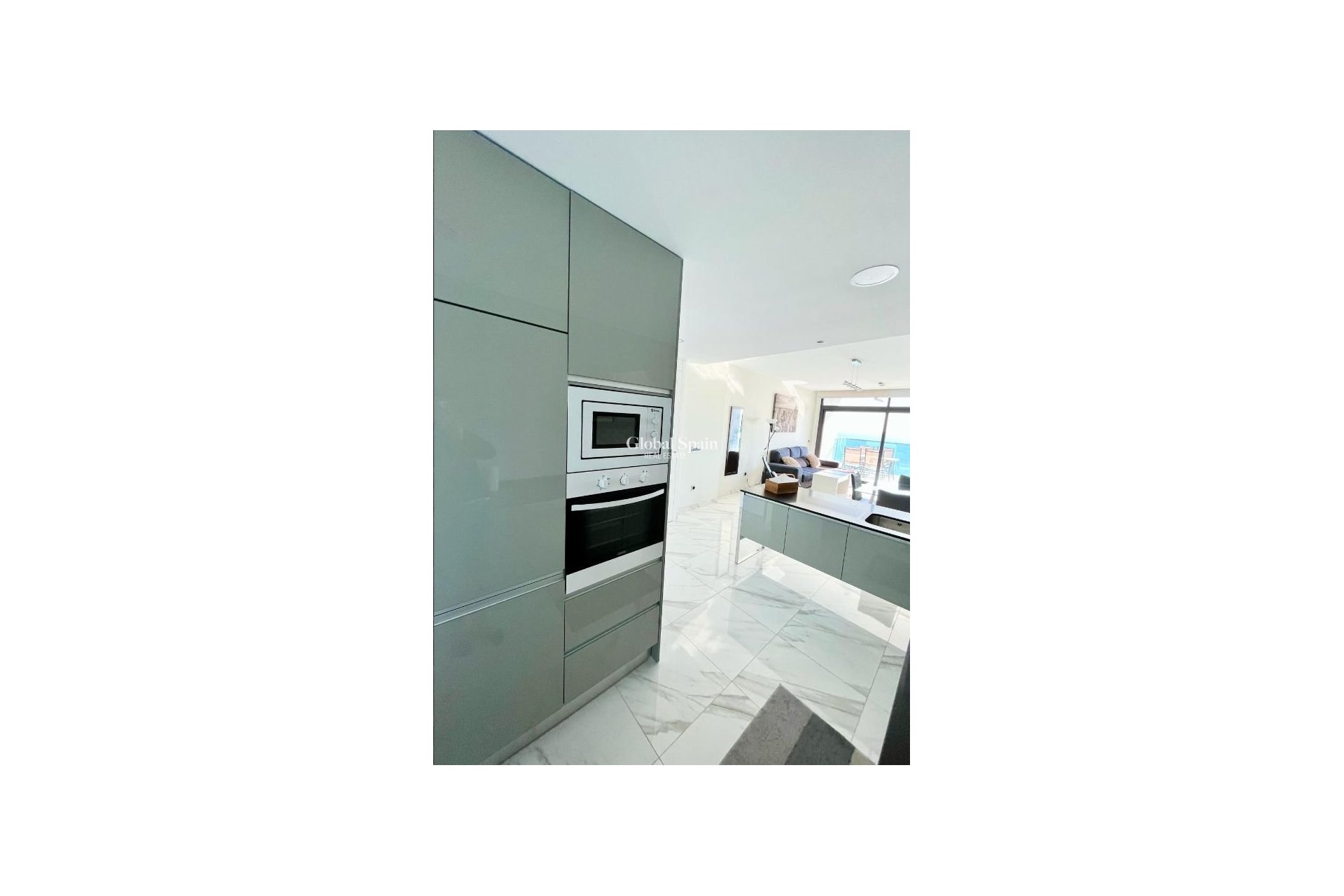 Wederverkoop - APPARTEMENT -
BENIDORM - Costa Blanca