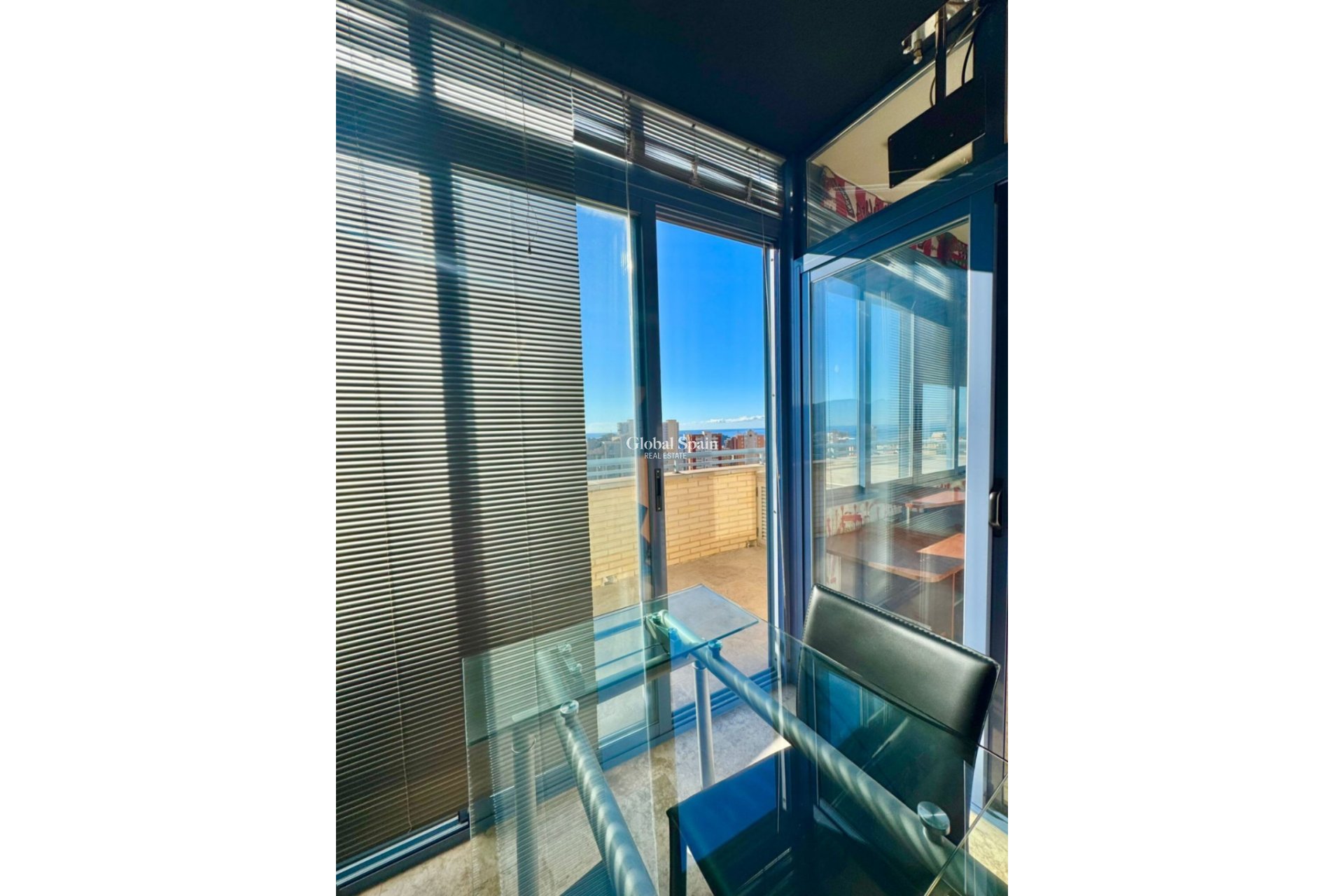 Wederverkoop - APPARTEMENT -
BENIDORM - Costa Blanca