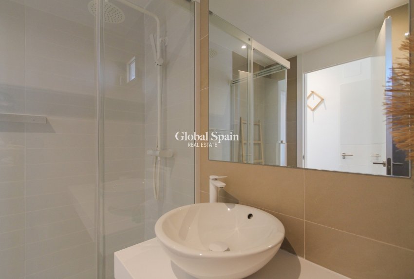 Wederverkoop - APPARTEMENT -
BENIDORM - Costa Blanca