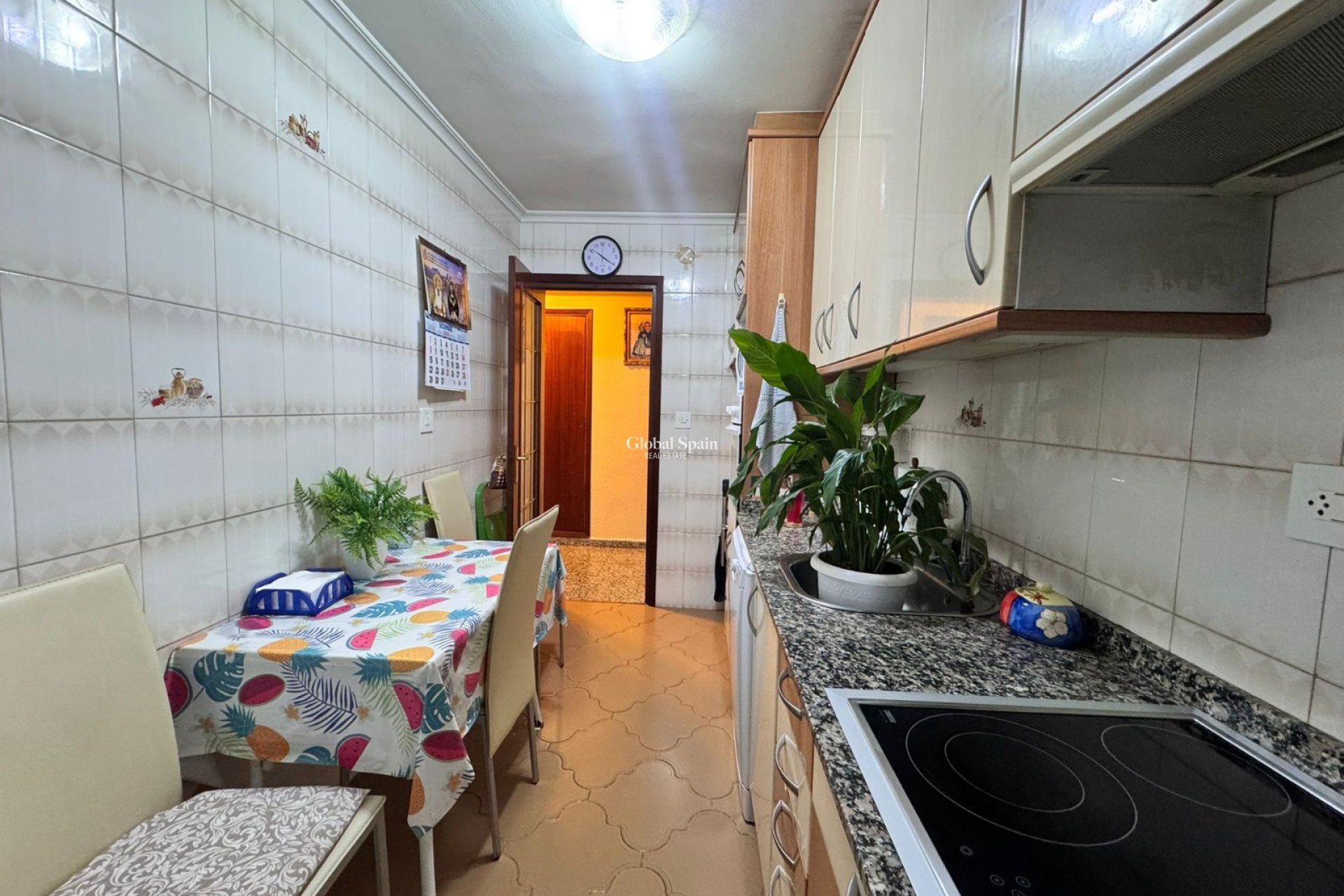 Wederverkoop - APPARTEMENT -
BENIDORM - Levante