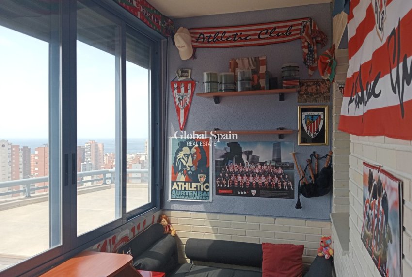 Wederverkoop - APPARTEMENT -
BENIDORM - Levante