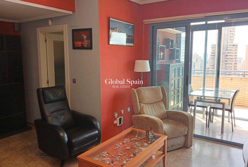 Wederverkoop - APPARTEMENT -
BENIDORM - Levante