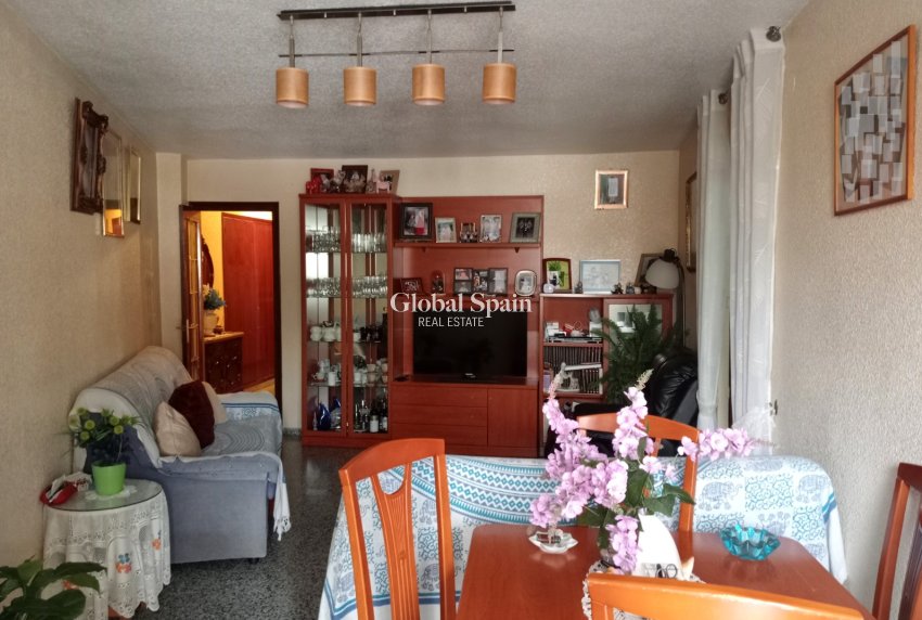 Wederverkoop - Appartement -
Benidorm - Levante
