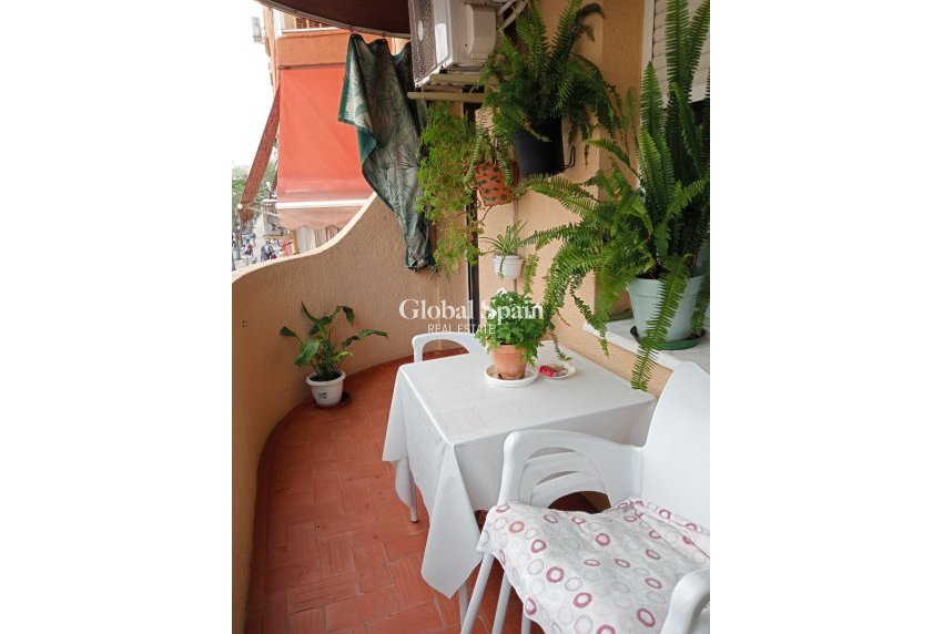 Wederverkoop - Appartement -
Benidorm - Levante