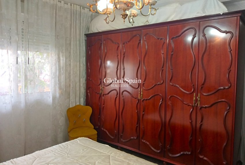 Wederverkoop - Appartement -
Benidorm - Levante