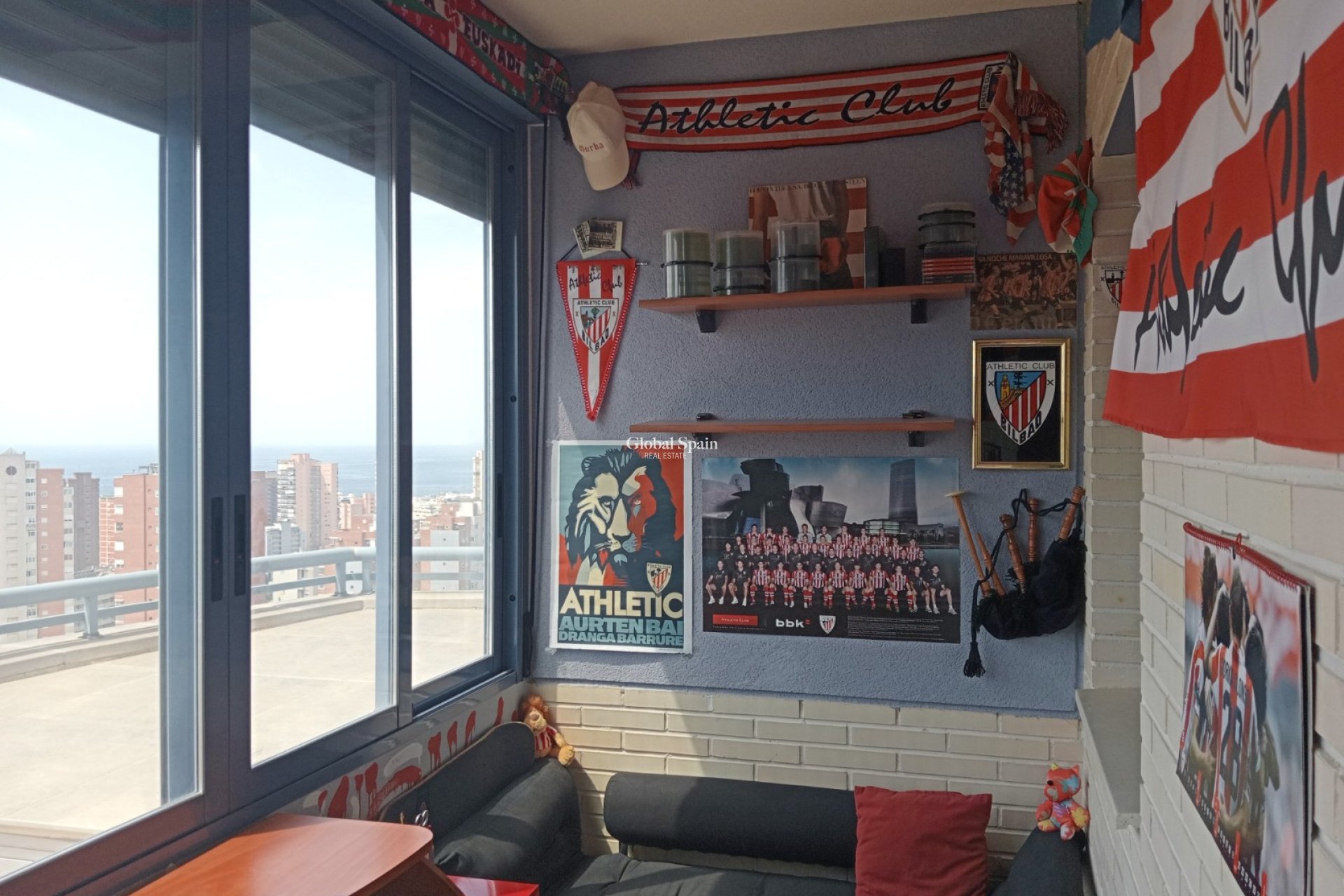 Wederverkoop - Appartement -
Benidorm - Levante