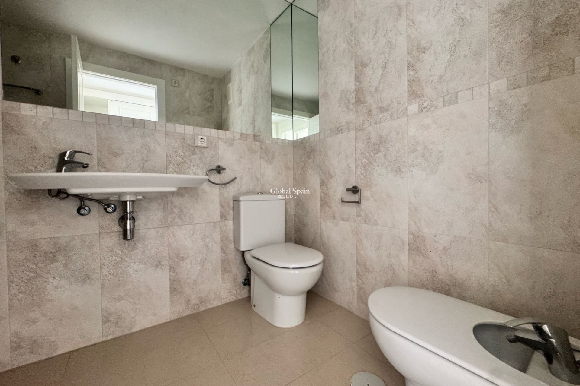 Wederverkoop - Appartement -
Benidorm - Levante