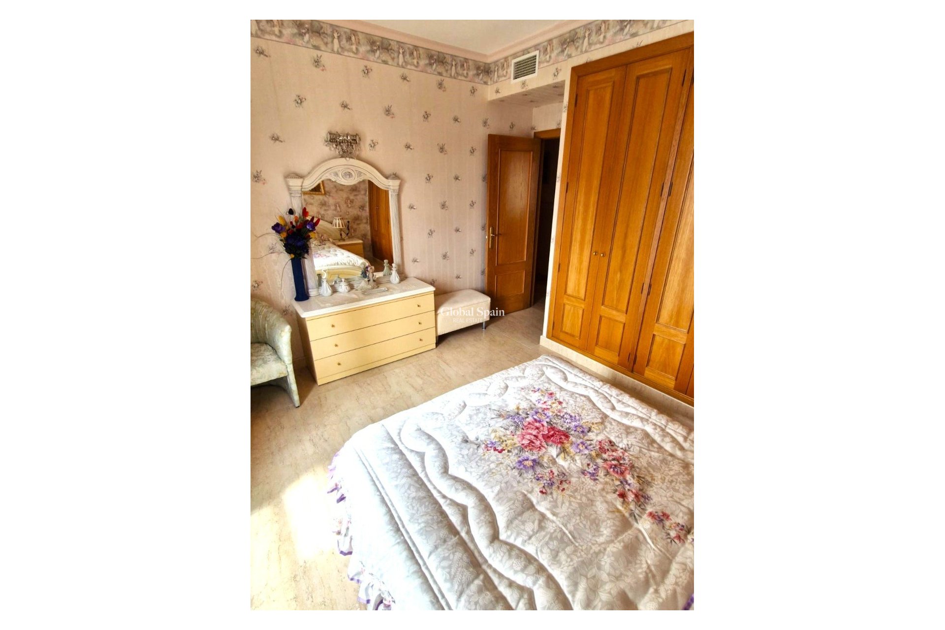 Wederverkoop - Appartement -
Benidorm - Levante