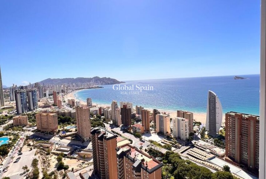 Wederverkoop - APPARTEMENT -
BENIDORM - Playa de Poniente