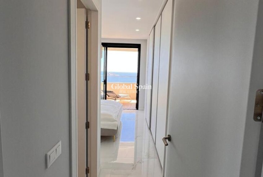 Wederverkoop - APPARTEMENT -
BENIDORM - Playa de Poniente