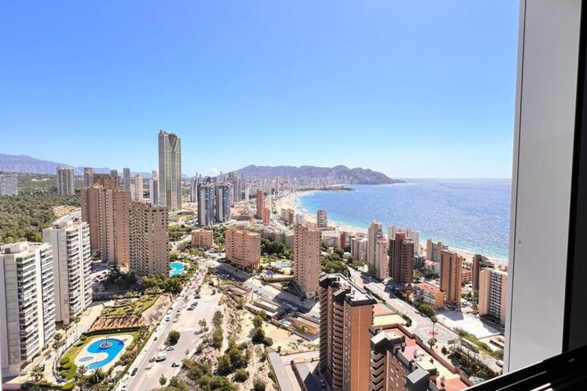 Wederverkoop - APPARTEMENT -
BENIDORM - Playa de Poniente