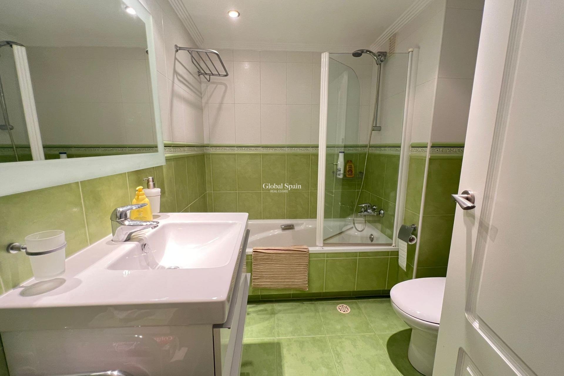 Wederverkoop - APPARTEMENT -
BENIDORM - Rincon de Loix Cruz