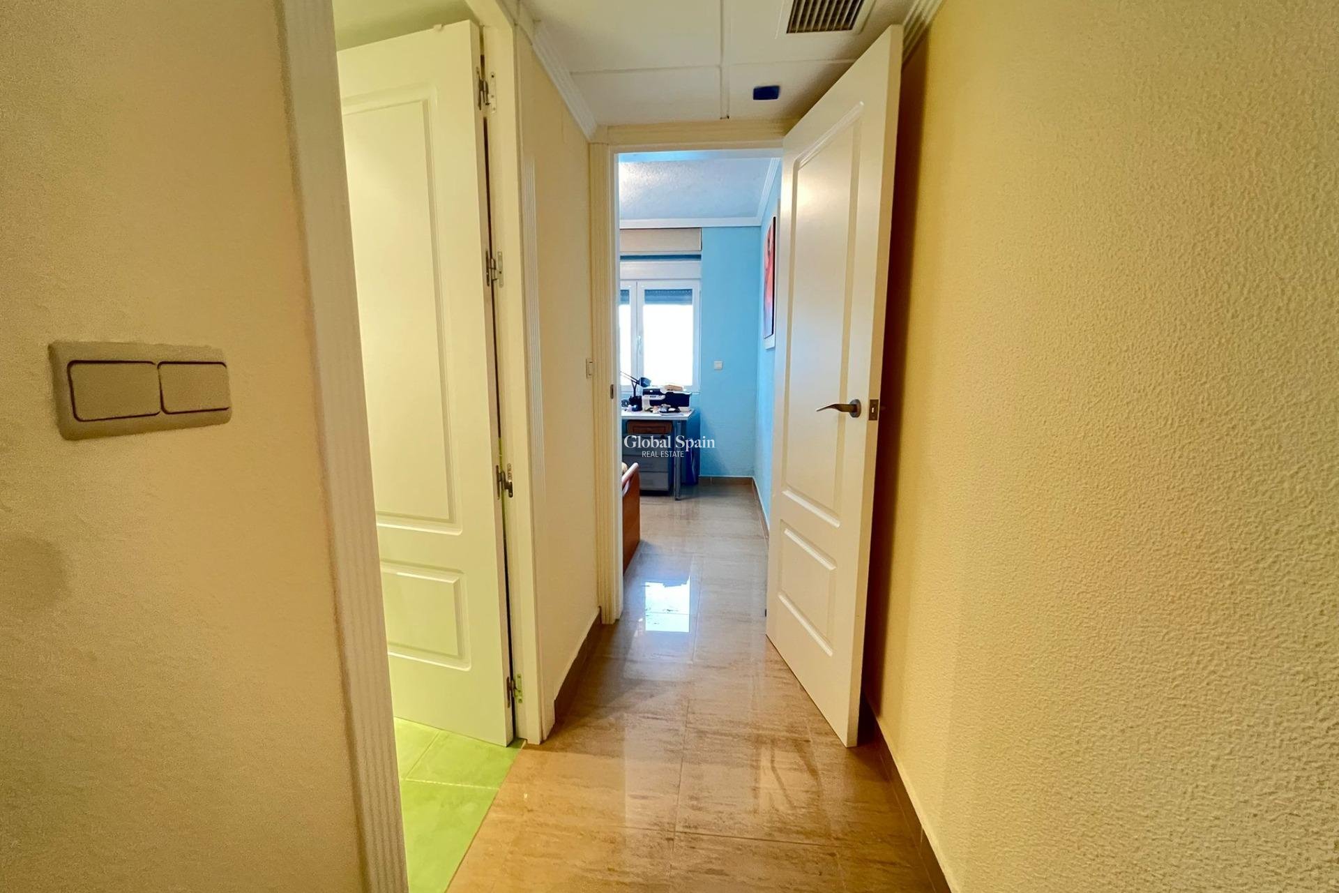 Wederverkoop - APPARTEMENT -
BENIDORM - Rincon de Loix Cruz