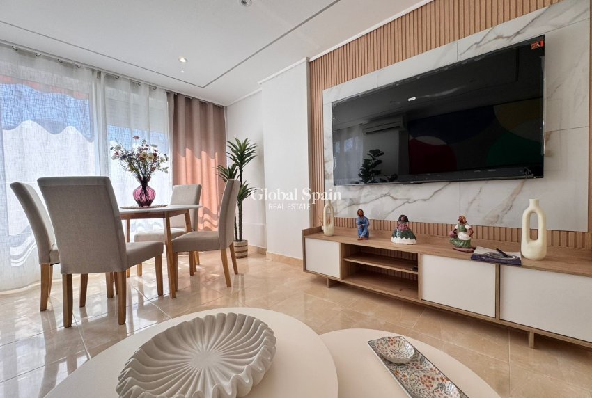 Wederverkoop - APPARTEMENT -
BENIDORM - Rincón de Loix