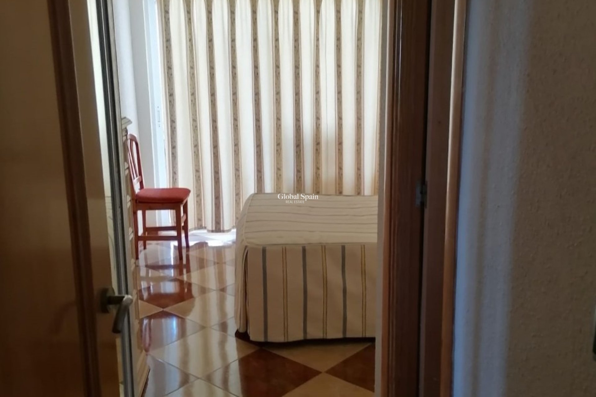 Wederverkoop - APPARTEMENT -
BENIDORM - Rincón de Loix