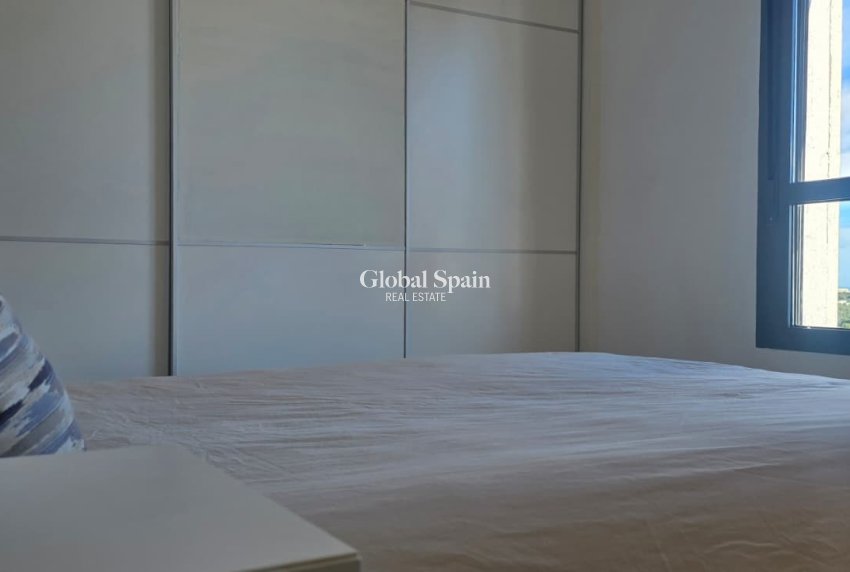 Wederverkoop - APPARTEMENT -
BENIDORM - Zona de Poniente