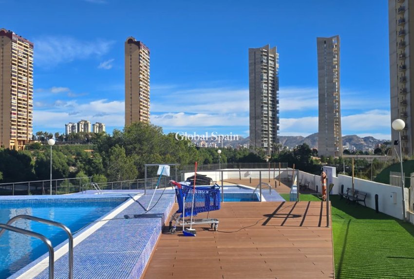 Wederverkoop - APPARTEMENT -
BENIDORM - Zona de Poniente