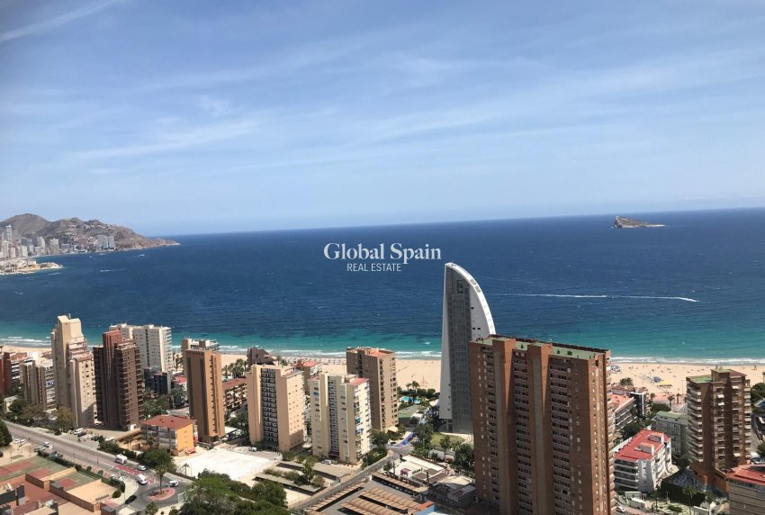 Wederverkoop - APPARTEMENT -
BENIDORM - Zona de Poniente