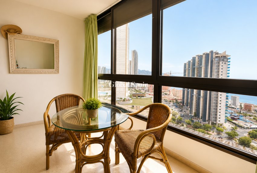 Wederverkoop - APPARTEMENT -
BENIDORM - Zona de Poniente