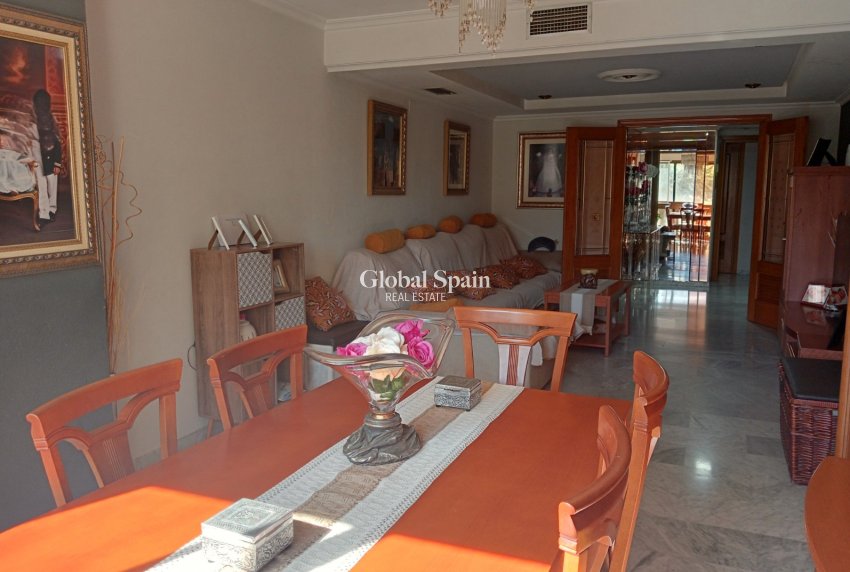 Wederverkoop - Appartement -
Benidorm - Zona de Poniente