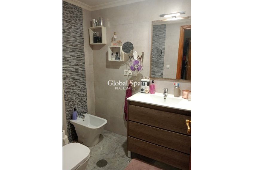 Wederverkoop - Appartement -
Benidorm - Zona de Poniente