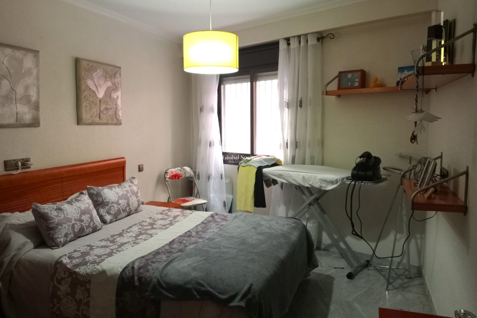 Wederverkoop - Appartement -
Benidorm - Zona de Poniente