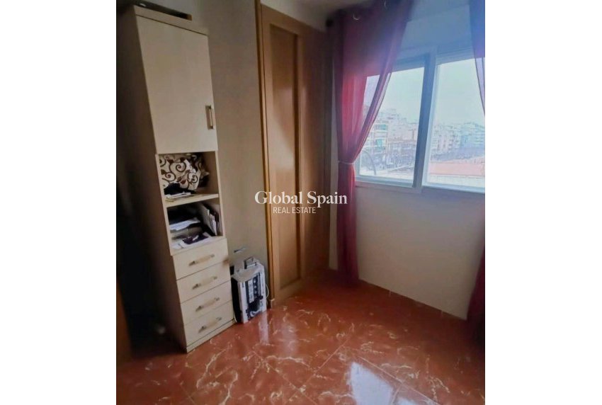 Wederverkoop - Appartement -
Benidorm - Zona de Poniente