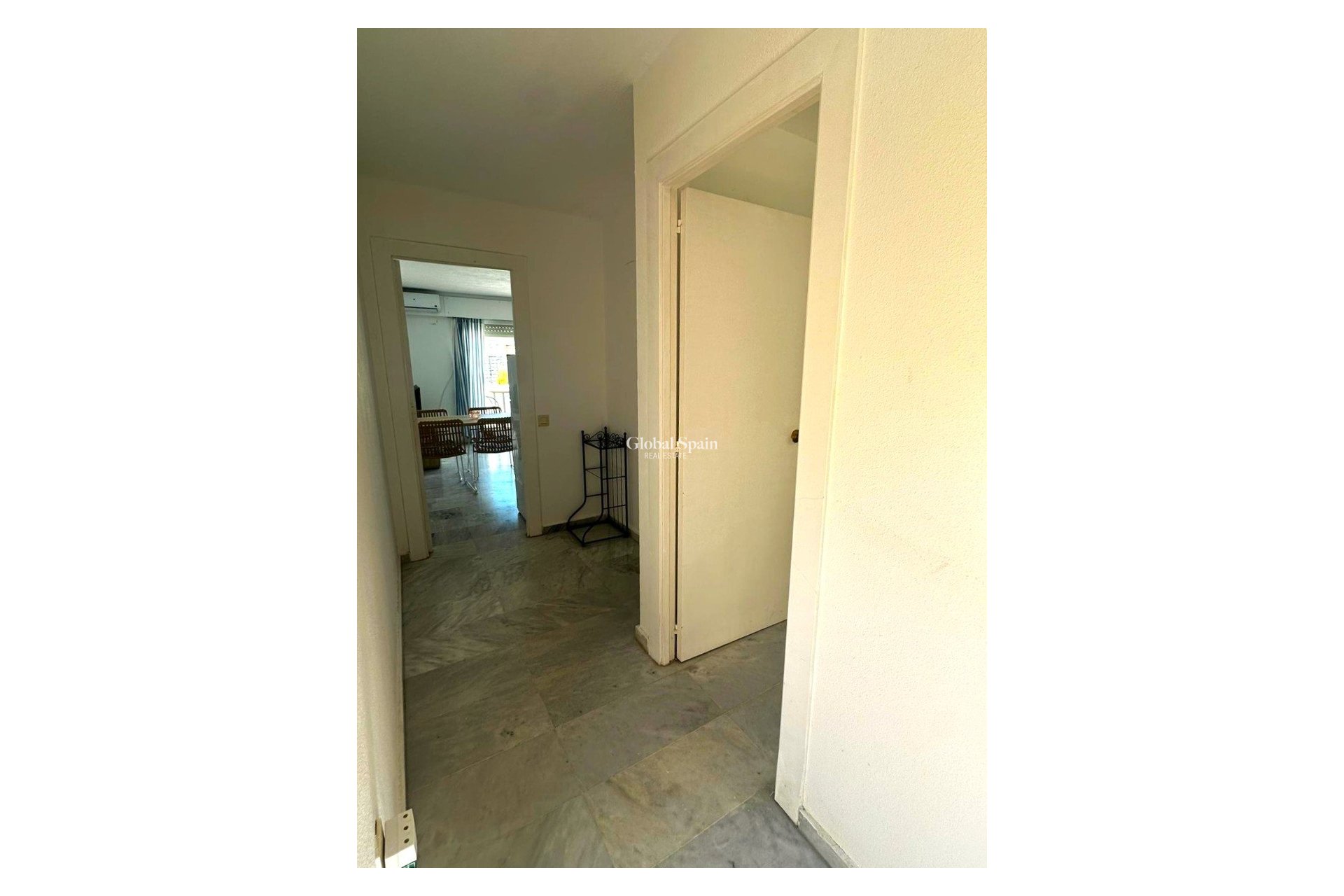 Wederverkoop - Appartement -
Benidorm - Zona de Poniente