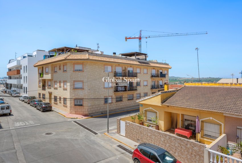 Wederverkoop - APPARTEMENT -
BENIJÓFAR - Costa Blanca South