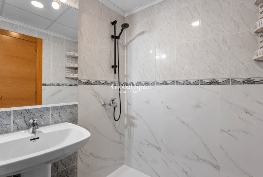 Wederverkoop - APPARTEMENT -
BENIJÓFAR - Costa Blanca South
