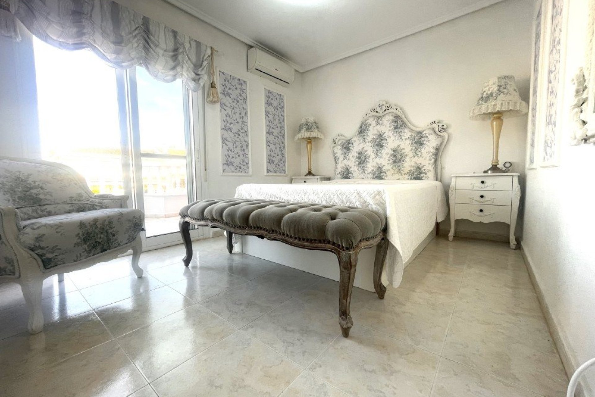 Wederverkoop - APPARTEMENT -
BENIJÓFAR - Costa Blanca