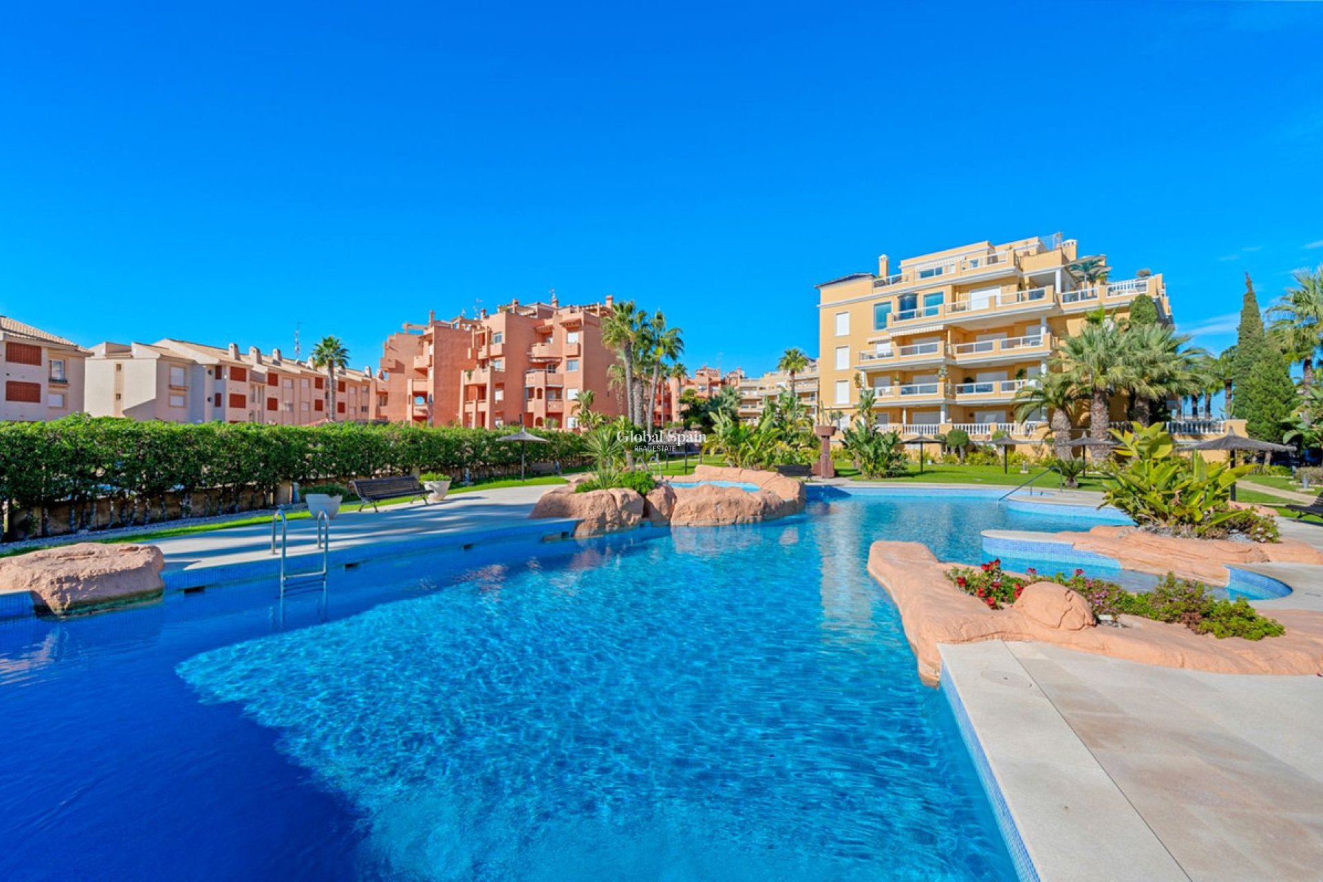 Wederverkoop - APPARTEMENT -
CABO ROIG - Costa Blanca