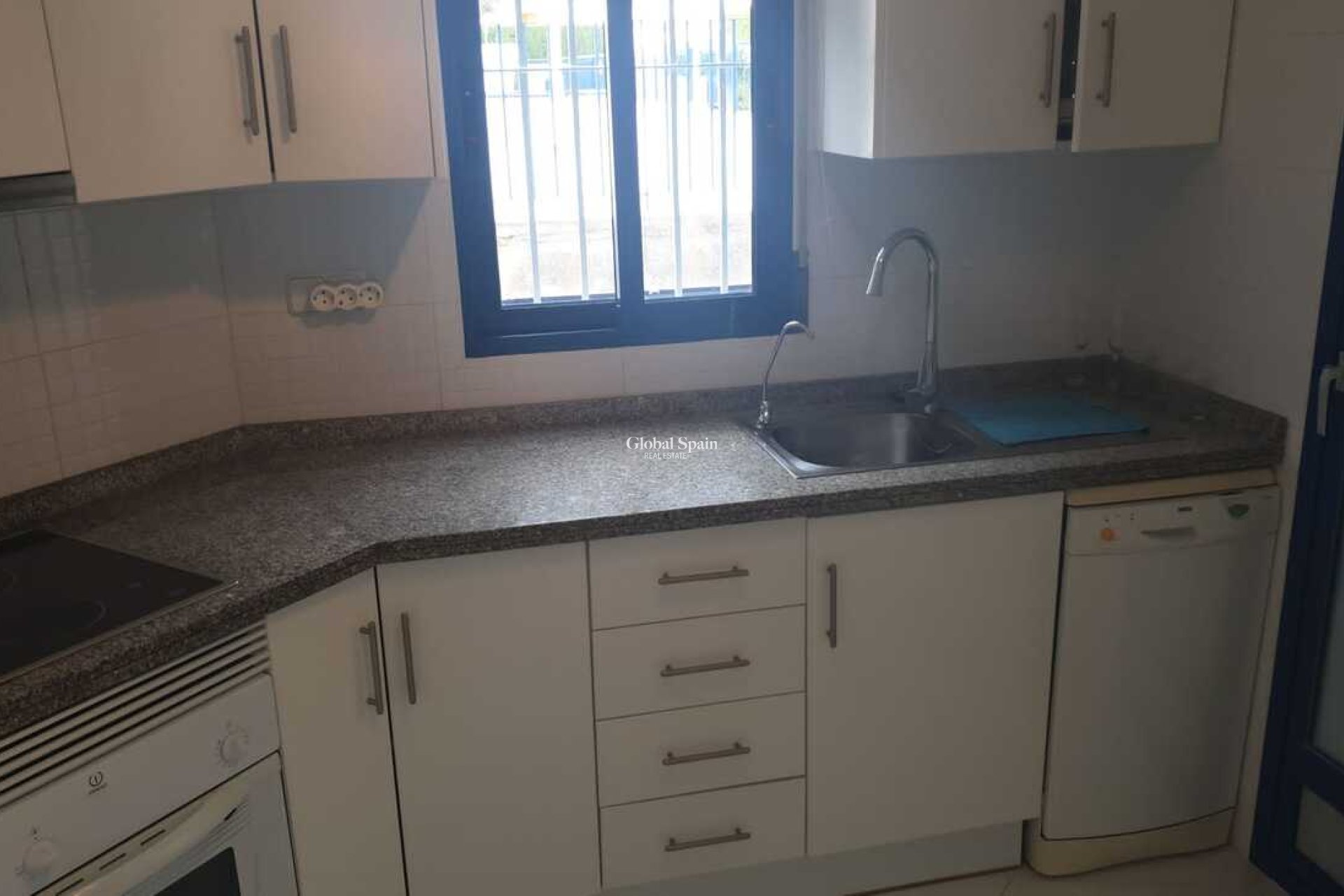 Wederverkoop - APPARTEMENT -
CABO ROIG - Costa Blanca