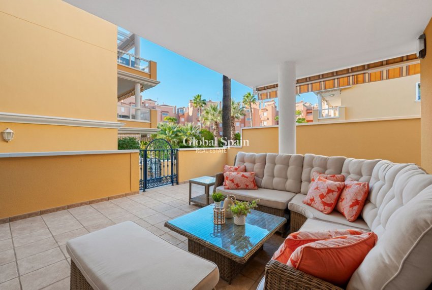 Wederverkoop - APPARTEMENT -
CABO ROIG - Costa Blanca