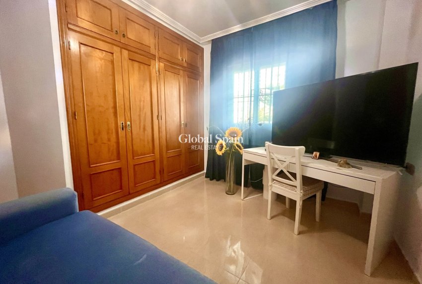 Wederverkoop - APPARTEMENT -
CABO ROIG - Costa Blanca