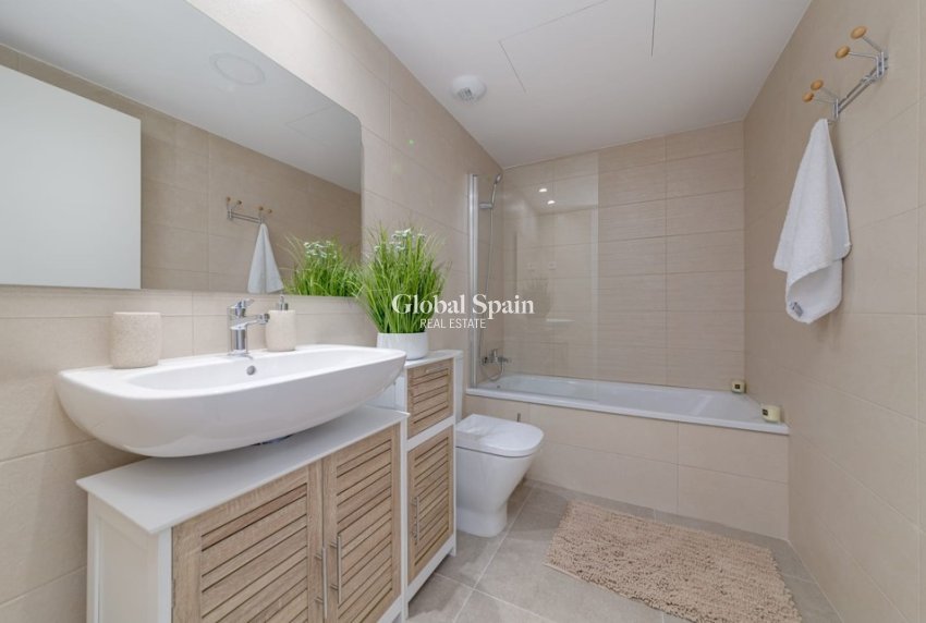 Wederverkoop - APPARTEMENT -
CALPE - Costa Blanca