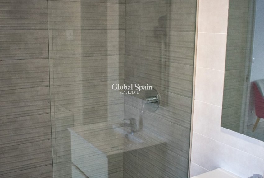 Wederverkoop - APPARTEMENT -
CALPE - Zona Levante - Playa Fossa