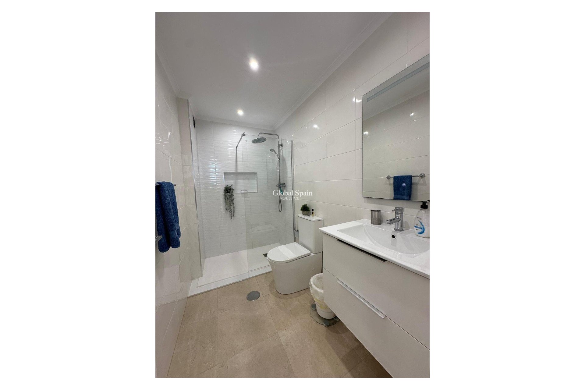 Wederverkoop - APPARTEMENT -
CAMPOAMOR - Costa Blanca