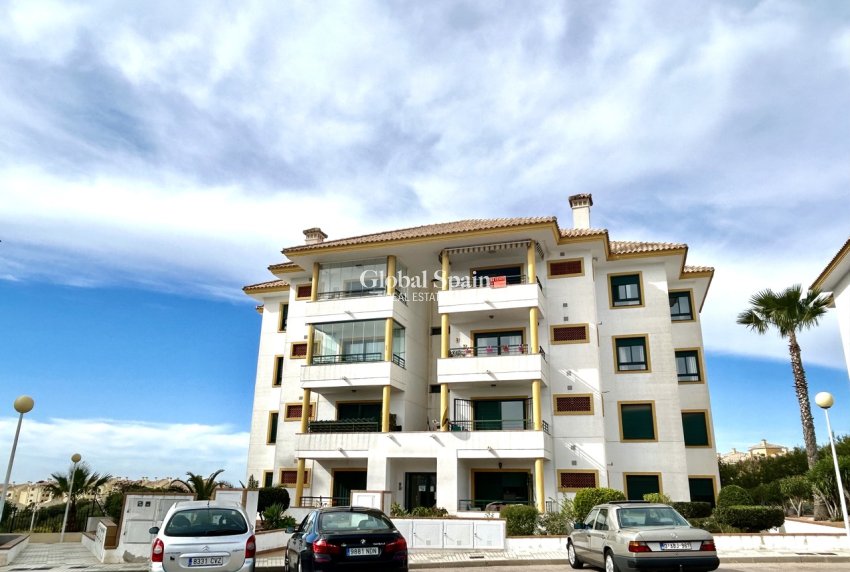 Wederverkoop - APPARTEMENT -
CAMPOAMOR - Costa Blanca