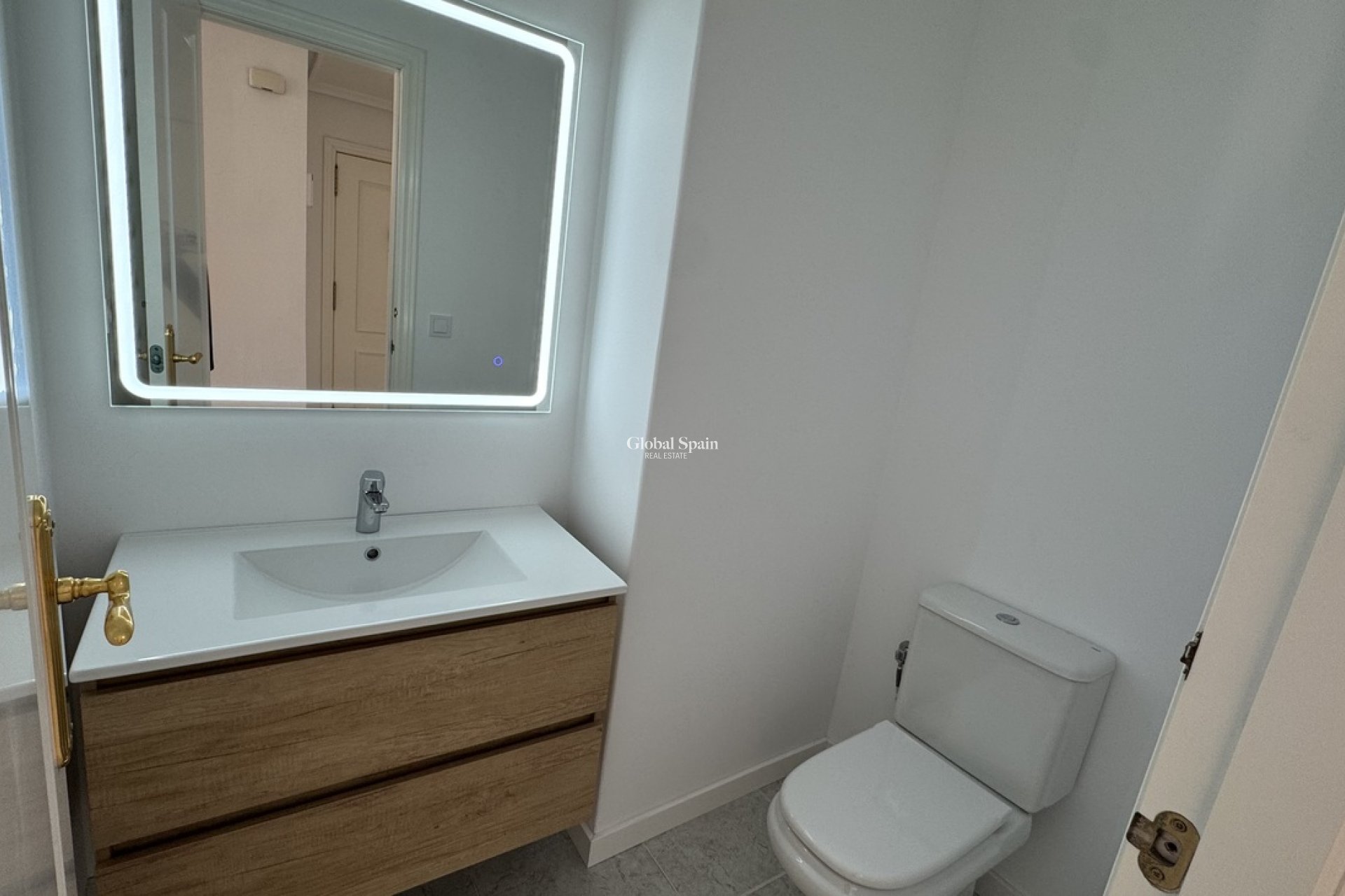 Wederverkoop - APPARTEMENT -
CAMPOAMOR - Costa Blanca
