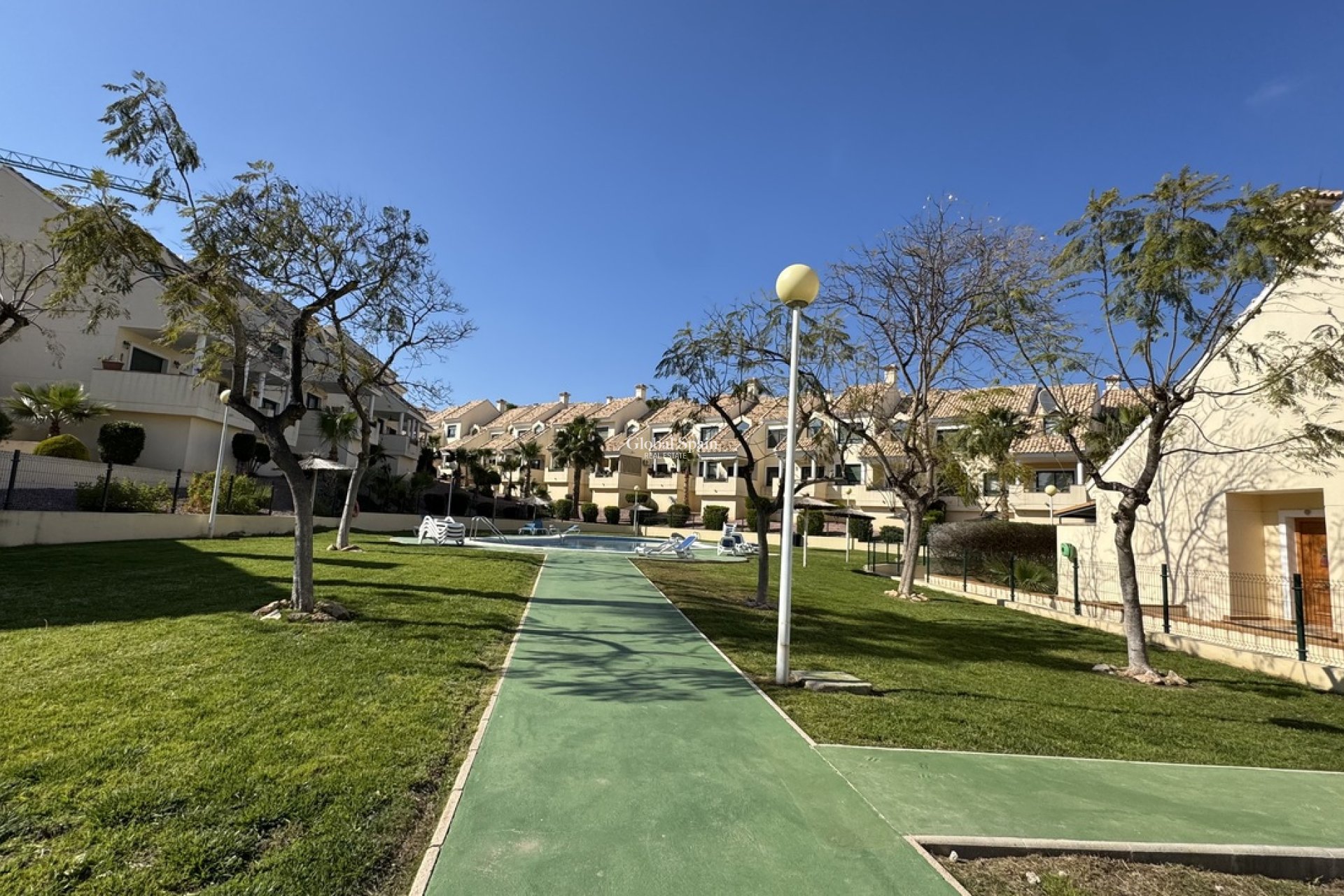 Wederverkoop - APPARTEMENT -
CAMPOAMOR - Costa Blanca