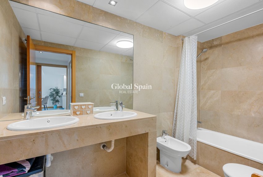 Wederverkoop - APPARTEMENT -
CAMPOAMOR - Costa Blanca
