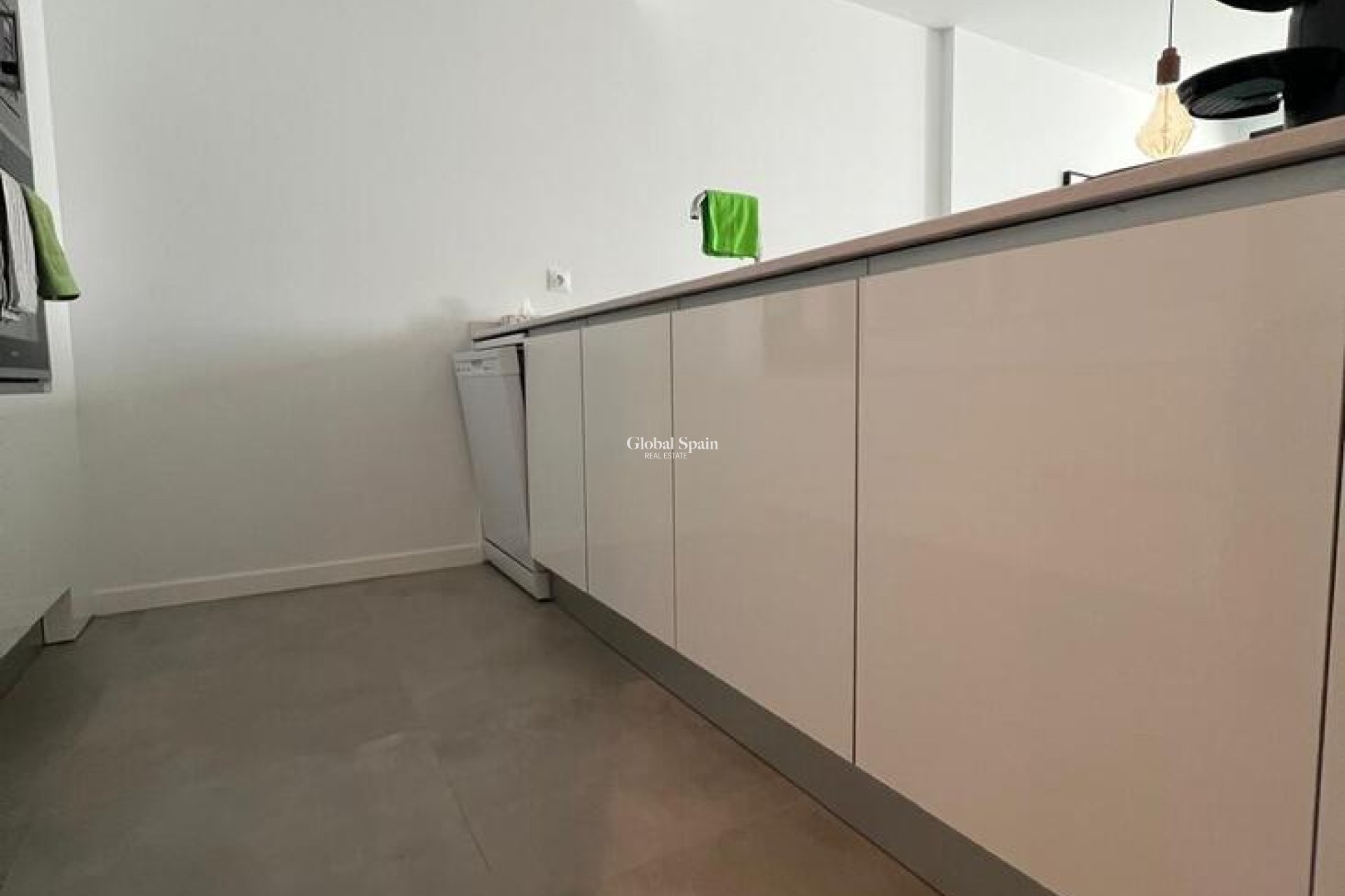Wederverkoop - APPARTEMENT -
CAMPOAMOR - Costa Blanca